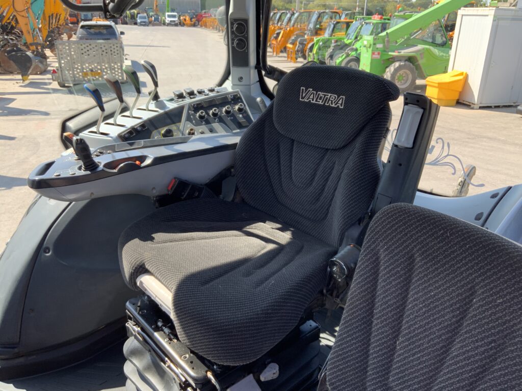Valtra N155 Active Tractor (ST27242)