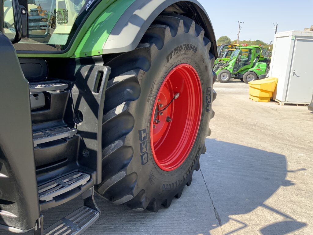 Fendt 942 Profi Plus Tractor (ST27341)