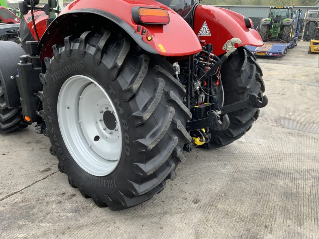 Case 165 Puma Power Shift Multi Controller Tractor (ST27459)