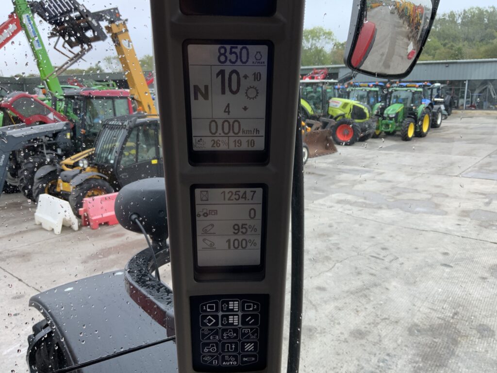 Case 165 Puma Power Shift Multi Controller Tractor (ST27459)