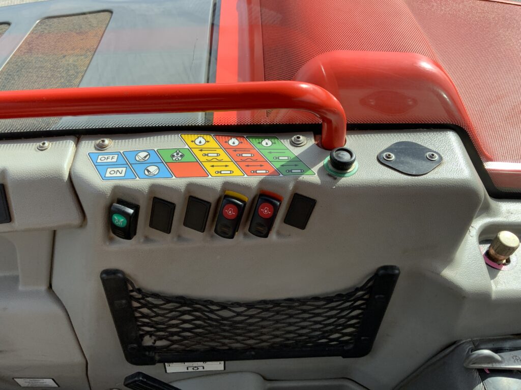 Reform Metrac H8X Hill Tractor