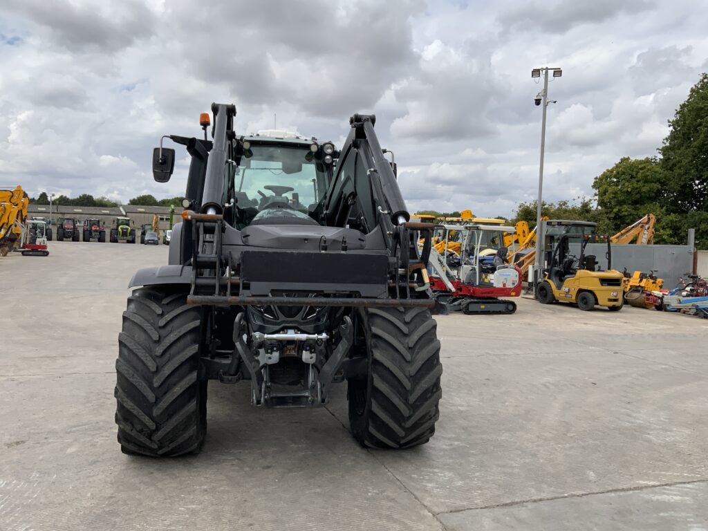 Valtra T254 Versu Unlimited Tractor (ST27246)