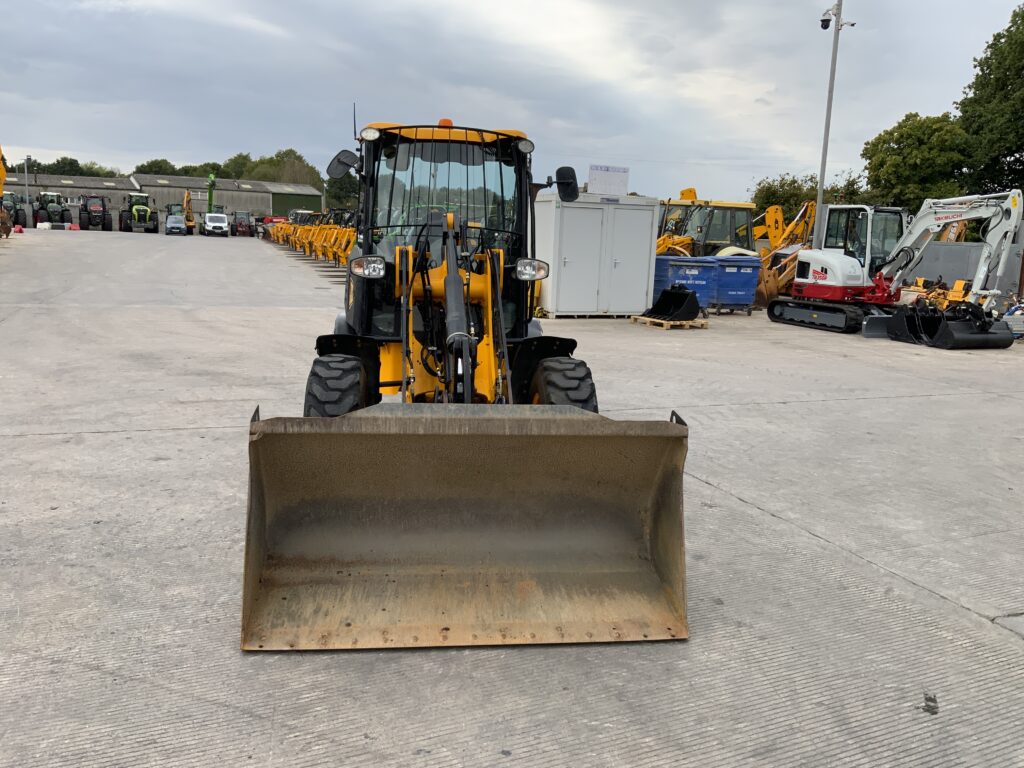 JCB 407 Wheeled Loading Shovel (ST27196)