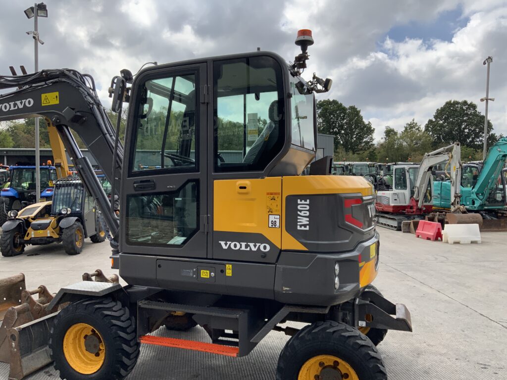 Volvo EW60E Wheeled Digger (ST27528)