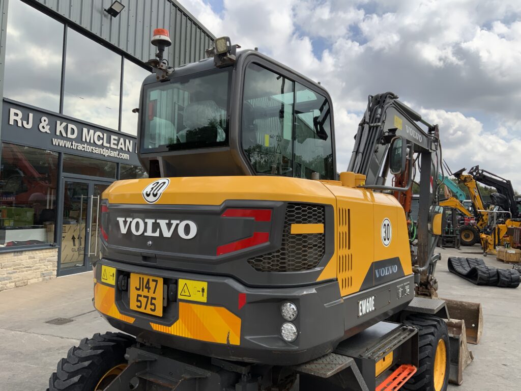 Volvo EW60E Wheeled Digger (ST27528)