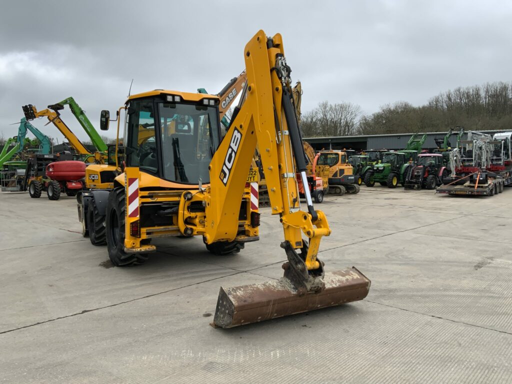 JCB 3CX Site Master Pro Wheeled Digger (ST25999)