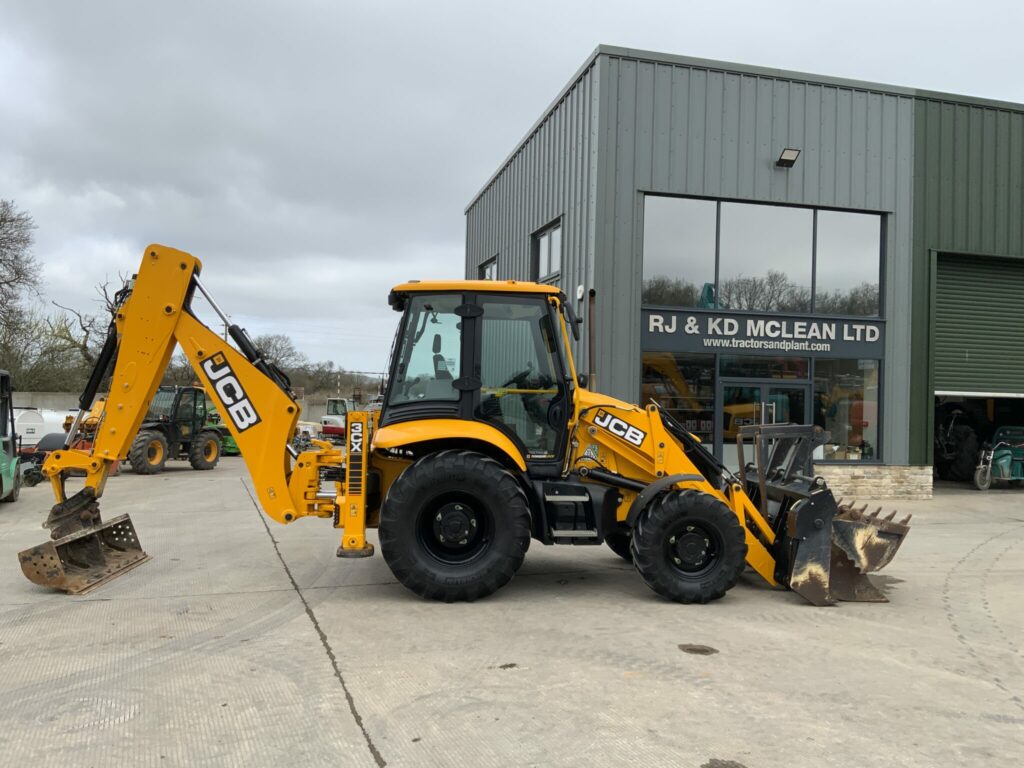 JCB 3CX Site Master Pro Wheeled Digger (ST25999)