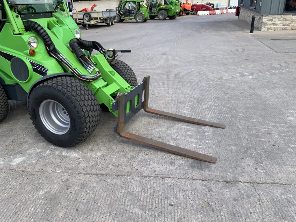 Avant Avant 760I Telescopic Compact Loading Shovel (ST27011)