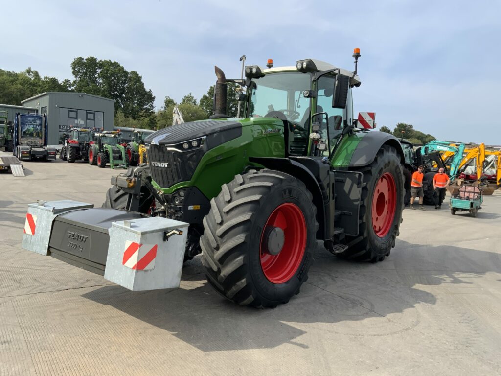 Fendt 1050 Profi plus Tractor (ST27261)