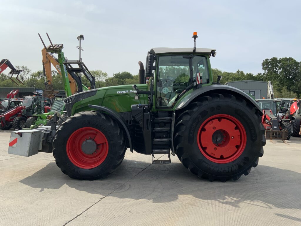 Fendt 1050 Profi plus Tractor (ST27261)