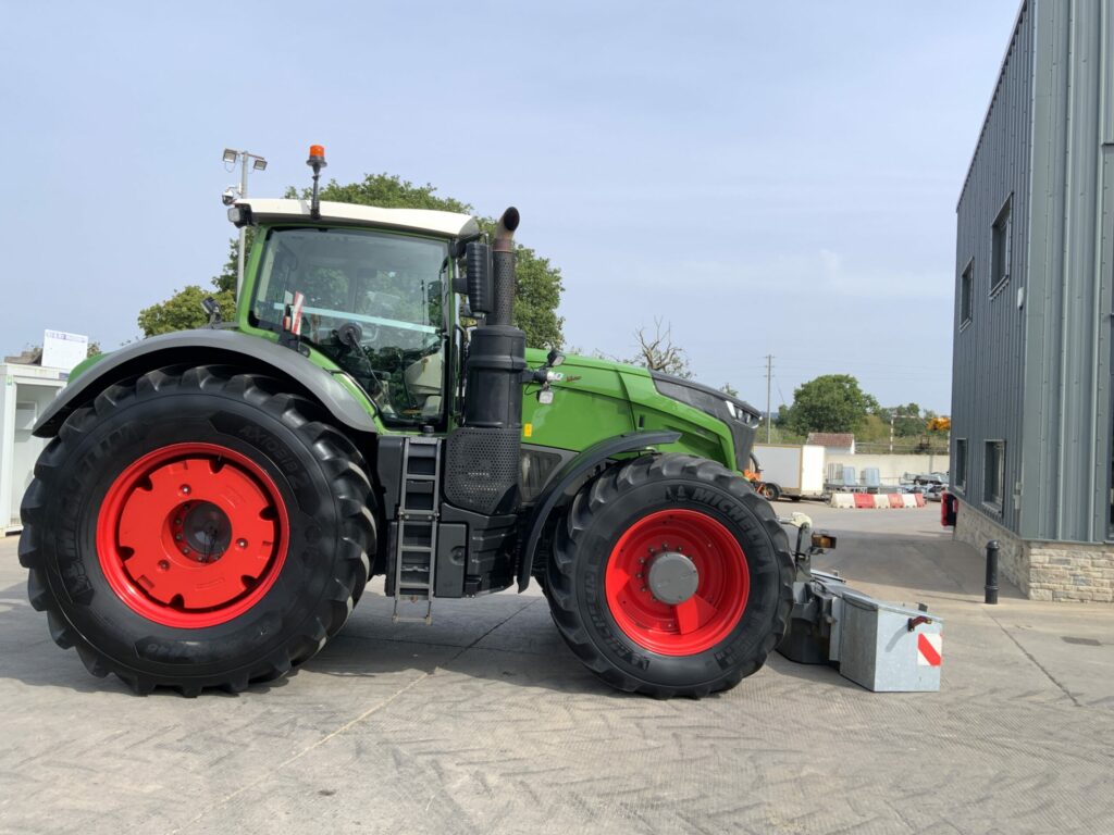 Fendt 1050 Profi plus Tractor (ST27261)