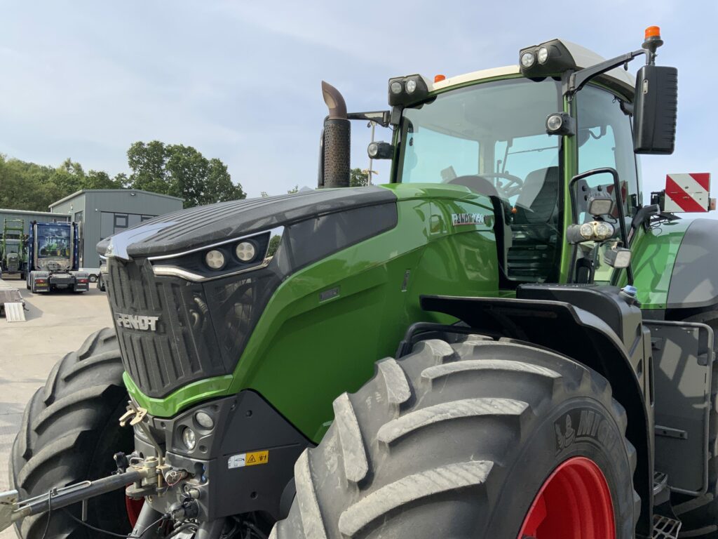 Fendt 1050 Profi plus Tractor (ST27261)