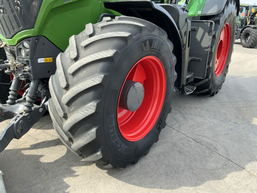 Fendt 1050 Profi plus Tractor (ST27261)