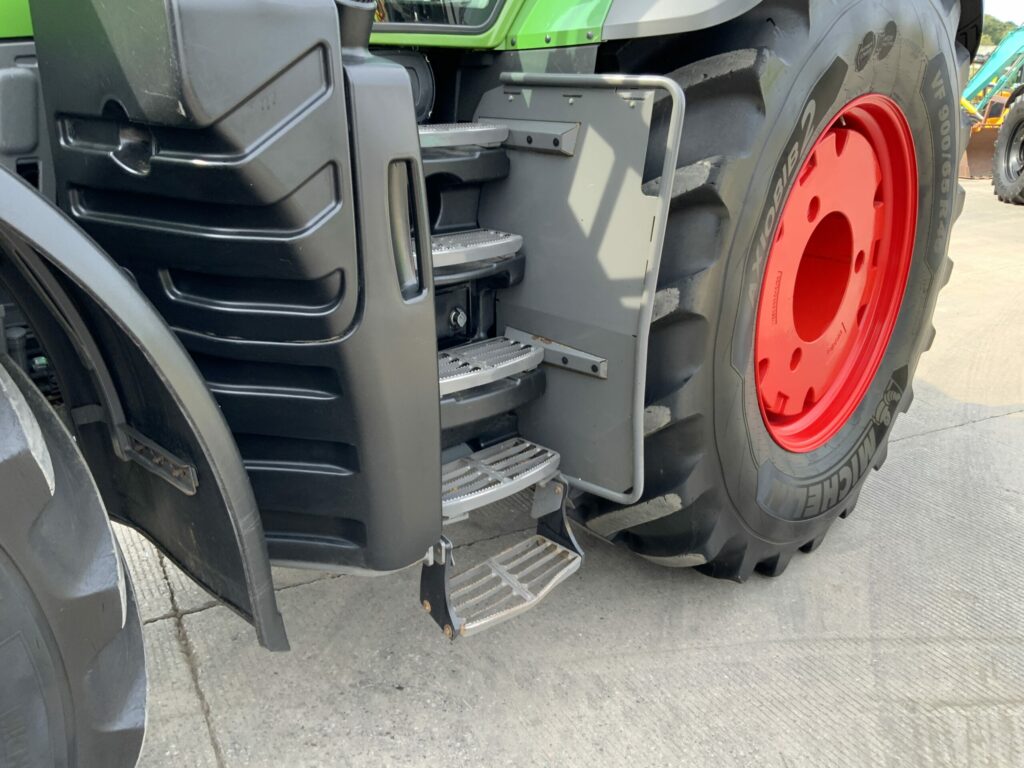 Fendt 1050 Profi plus Tractor (ST27261)