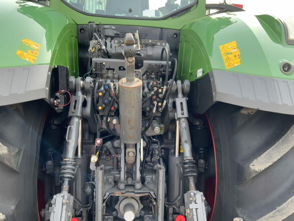Fendt 1050 Profi plus Tractor (ST27261)