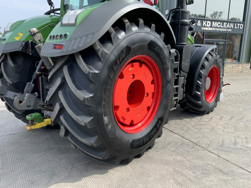 Fendt 1050 Profi plus Tractor (ST27261)