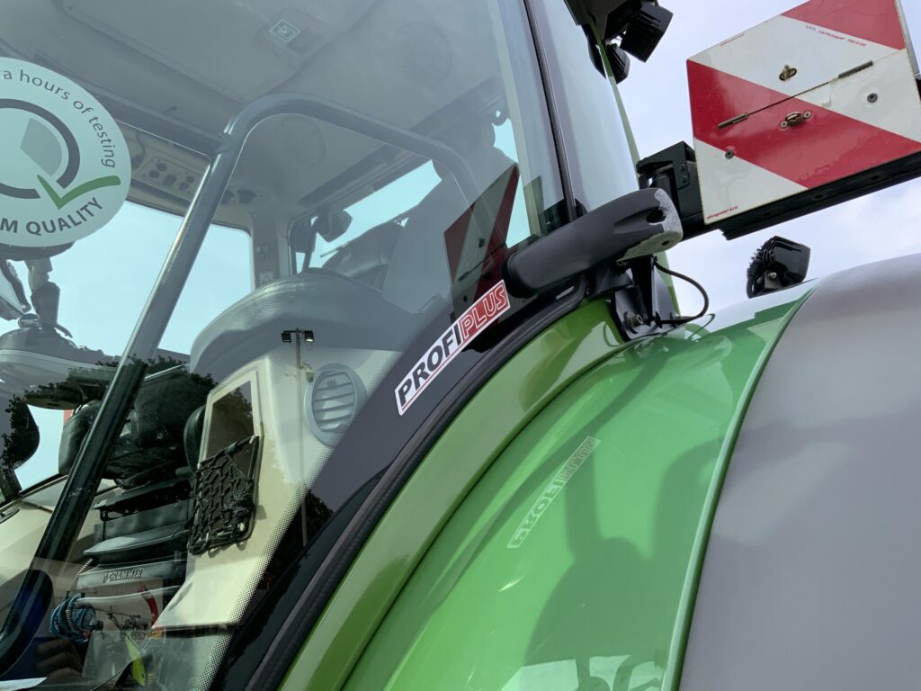 Fendt 1050 Profi plus Tractor (ST27261)
