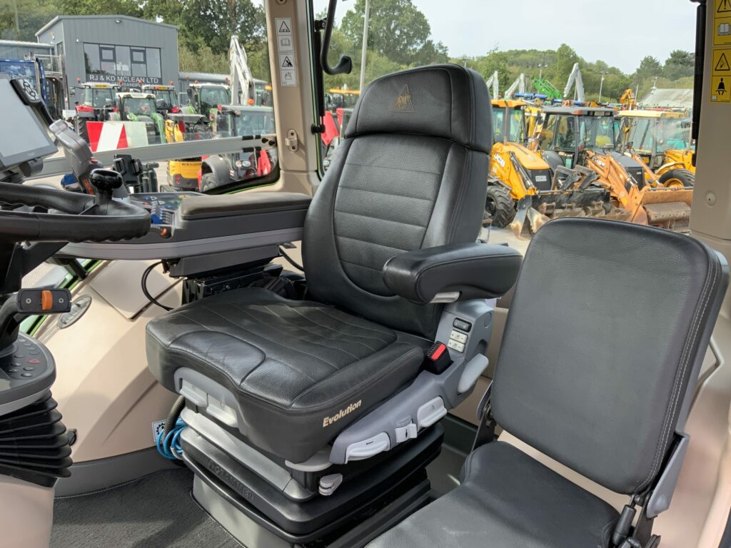 Fendt 1050 Profi plus Tractor (ST27261)