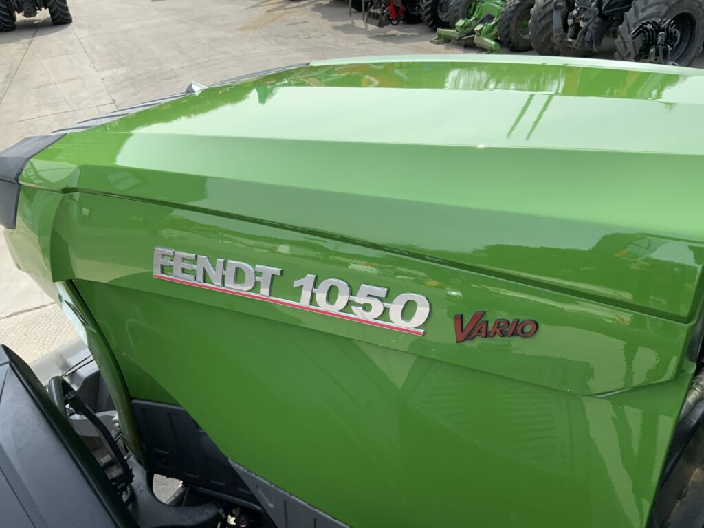 Fendt 1050 Profi plus Tractor (ST27261)