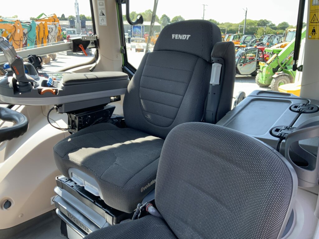 Fendt 930 Profi Plus Tractor (ST27344)