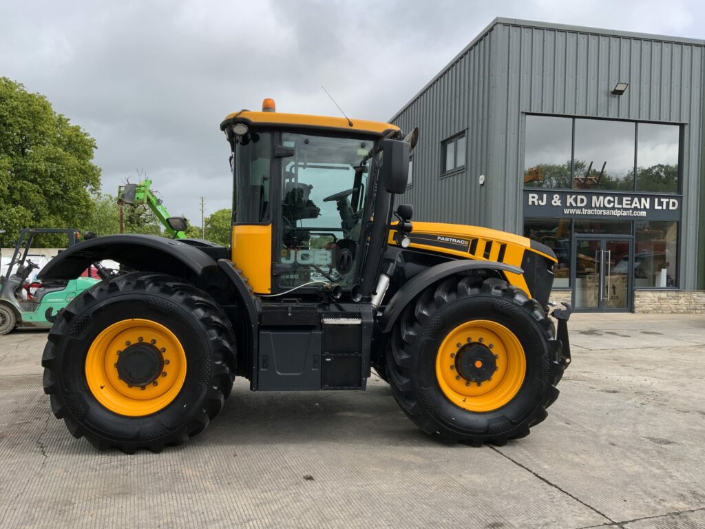 JCB 4220 Fastrac Tractor (ST26454)