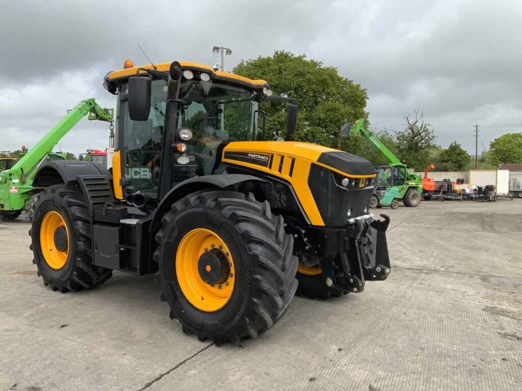 JCB 4220 Fastrac Tractor (ST26454)