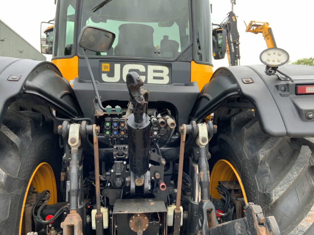 JCB 4220 Fastrac Tractor (ST26454)