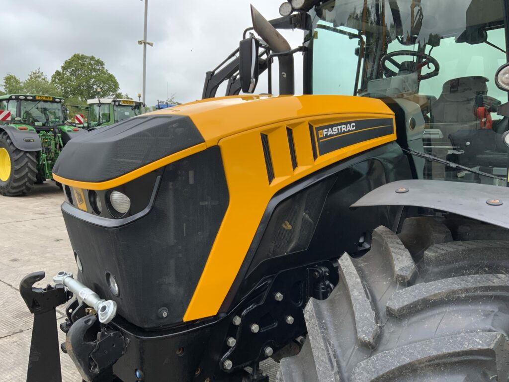 JCB 4220 Fastrac Tractor (ST26454)