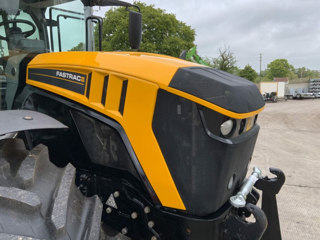 JCB 4220 Fastrac Tractor (ST26454)