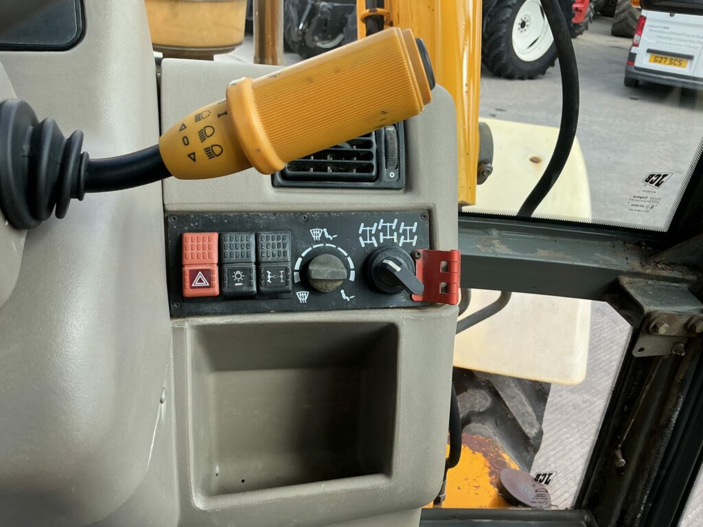 JCB 4CX Site Master Wheeled Digger (ST26643)