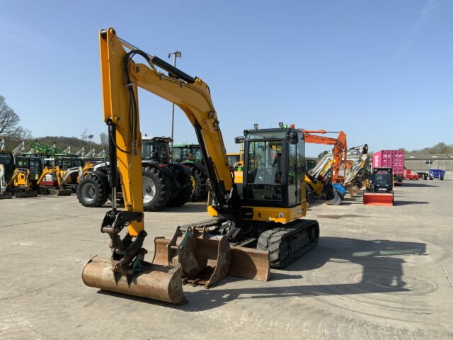 jcb-86c-2-digger-st26177-auto-draft-img-9347-scaled-1