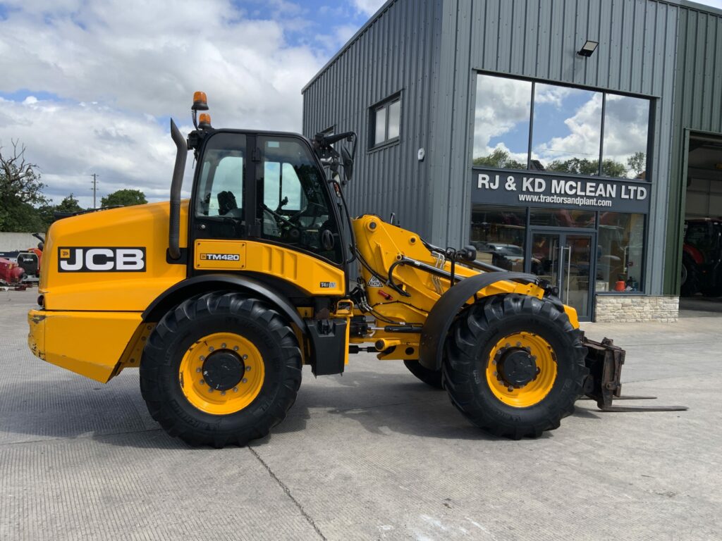 JCB TM420 Pivot Steer Telehandler (ST26845)
