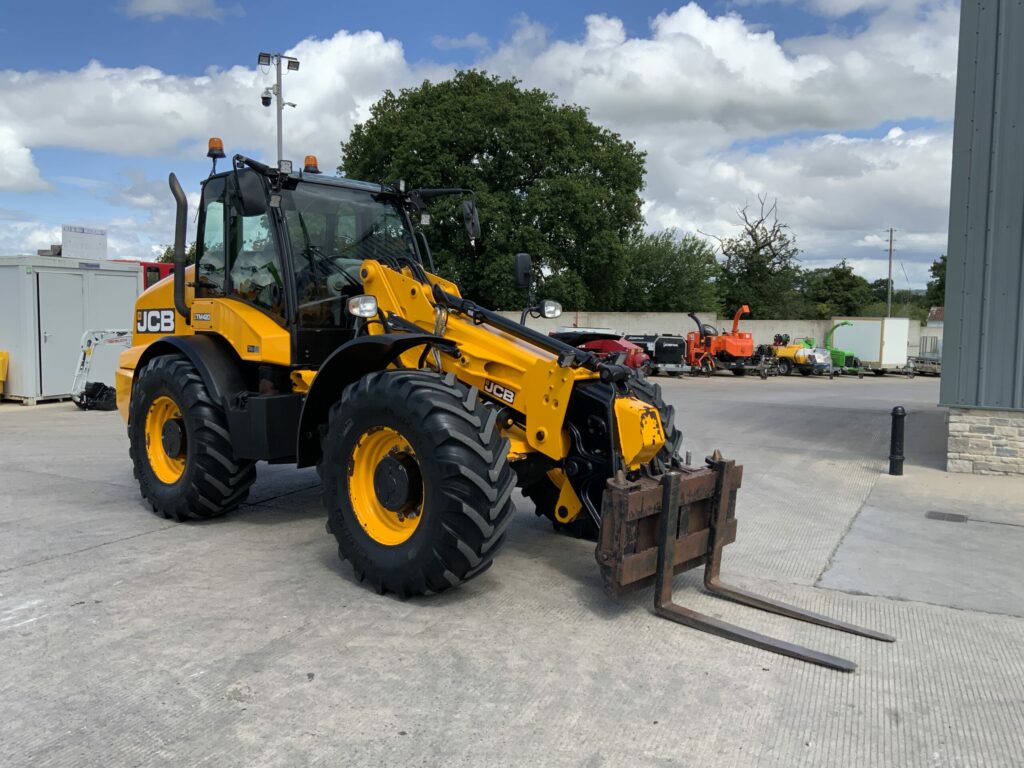 JCB TM420 Pivot Steer Telehandler (ST26845)