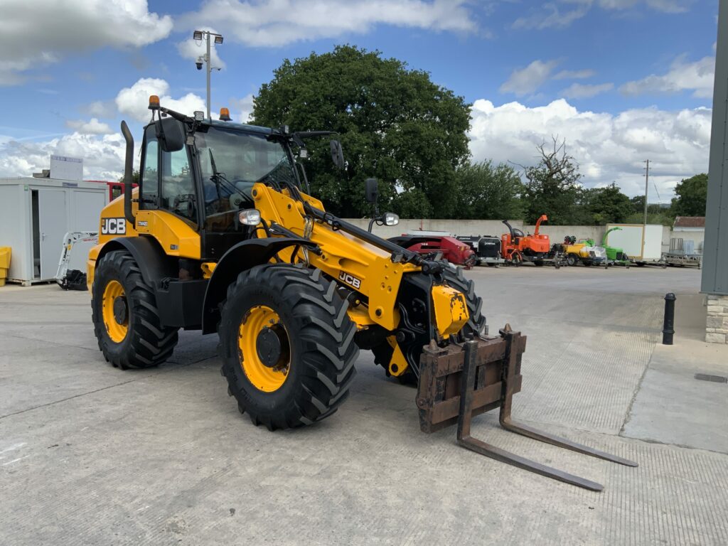 JCB TM420 Pivot Steer Telehandler (ST26845)