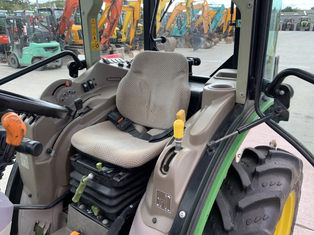 John Deere 5075 GV Narrow Tractor (ST26505)