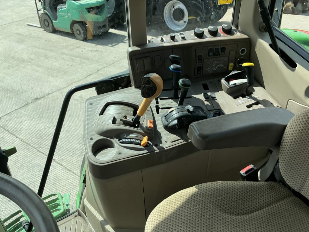 John Deere 6110M Tractor (ST24895)