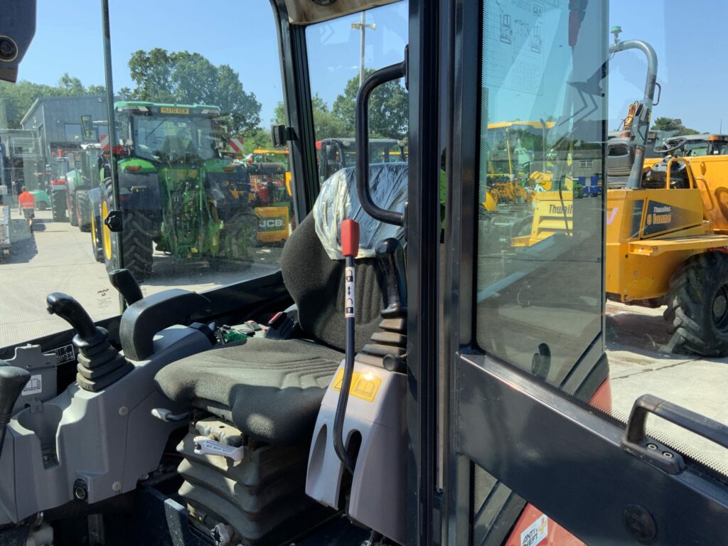 Kubota KX030-4 Digger (ST27228)