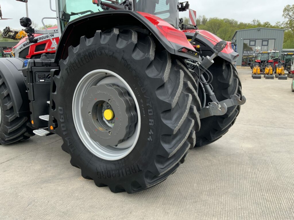 Massey Ferguson 9S.425 Dyna VT Tractors (ST26593)
