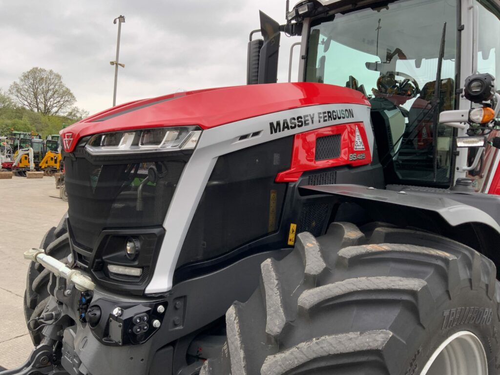 Massey Ferguson 9S.425 Dyna VT Tractors (ST26593)