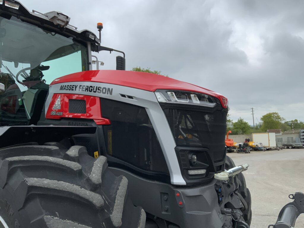 Massey Ferguson 9S.425 Dyna VT Tractors (ST26593)