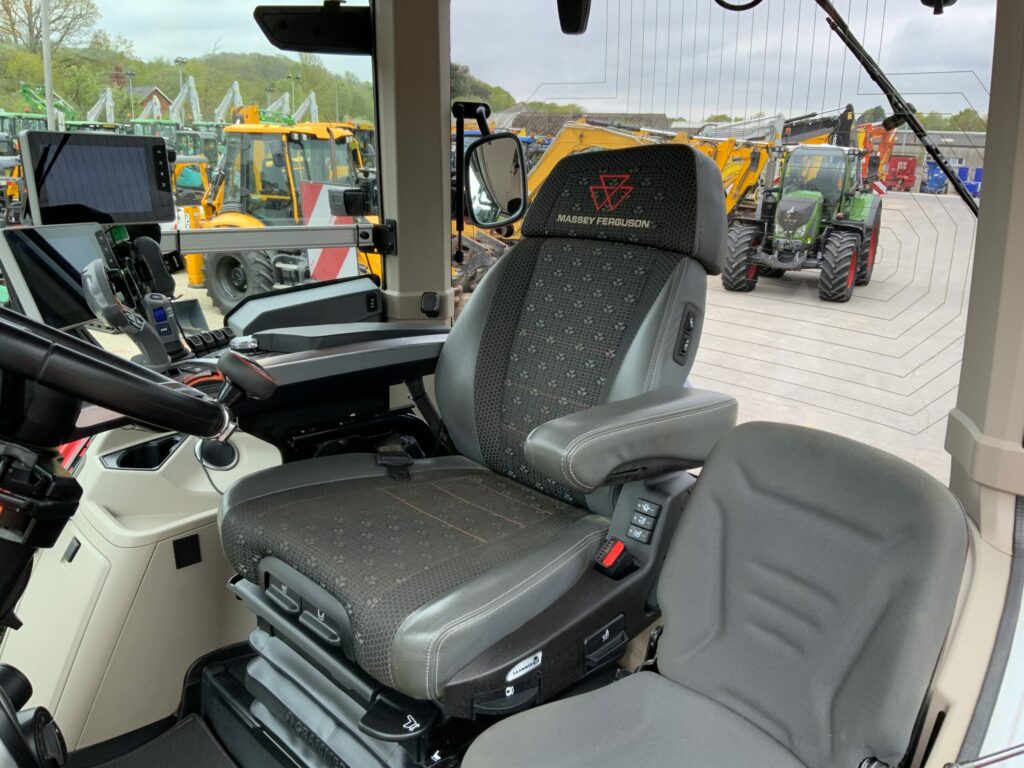 Massey Ferguson 9S.425 Dyna VT Tractors (ST26593)