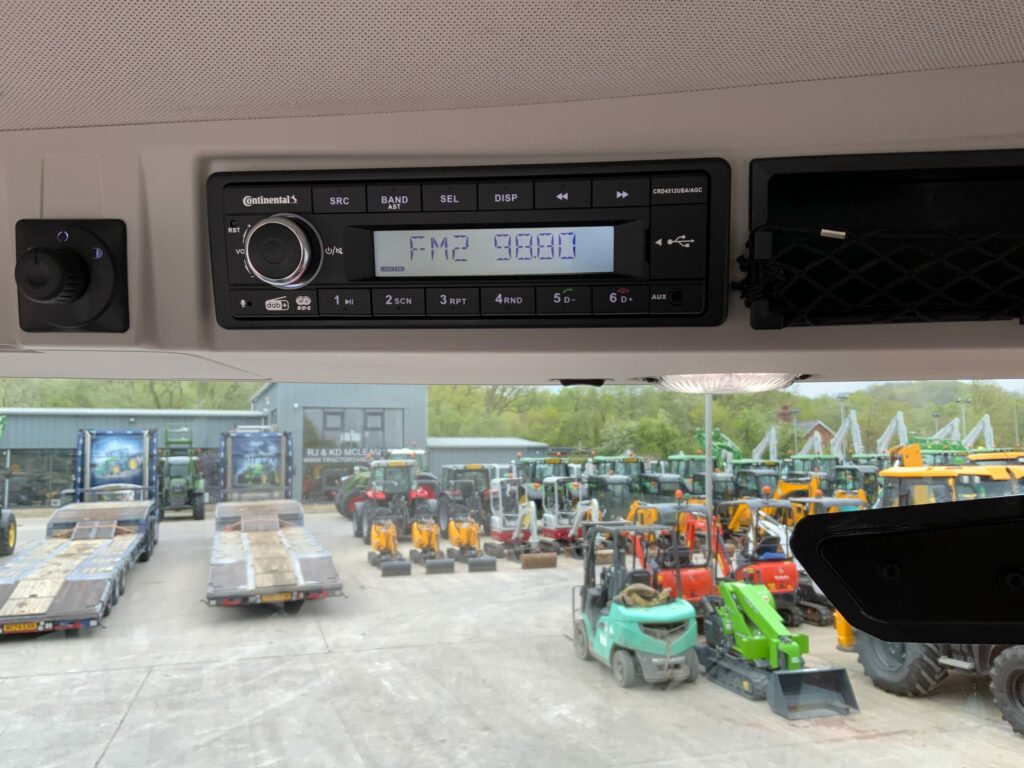 Massey Ferguson 9S.425 Dyna VT Tractors (ST26593)