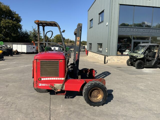 moffett-m8-25-3-forklift-st24021-copy-auto-draft-img-1859-2048x1536-1
