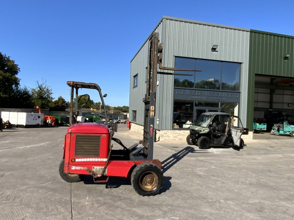Moffett M8 25.3 Forklift (ST24021)