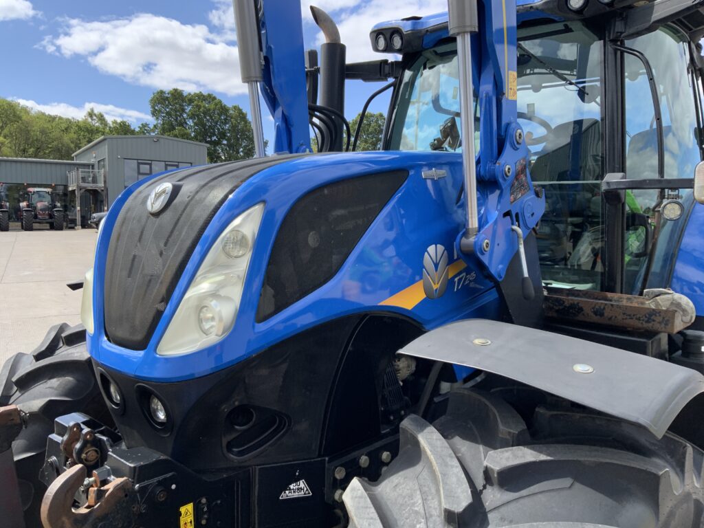 New Holland T7.245 Auto Command Tractor (ST27339)