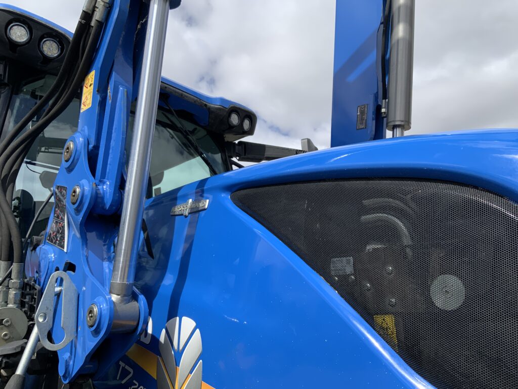 New Holland T7.245 Auto Command Tractor (ST27339)