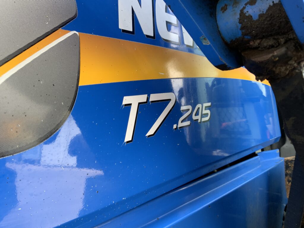 New Holland T7.245 Auto Command Tractor (ST27339)