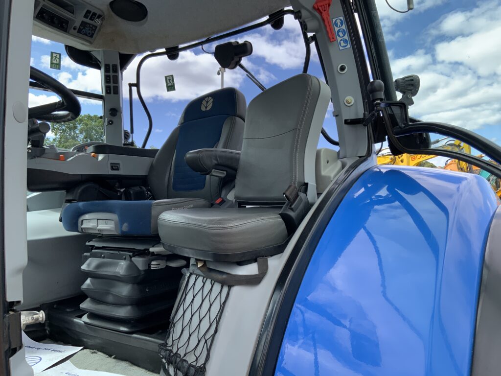 New Holland T7.245 Auto Command Tractor (ST27339)