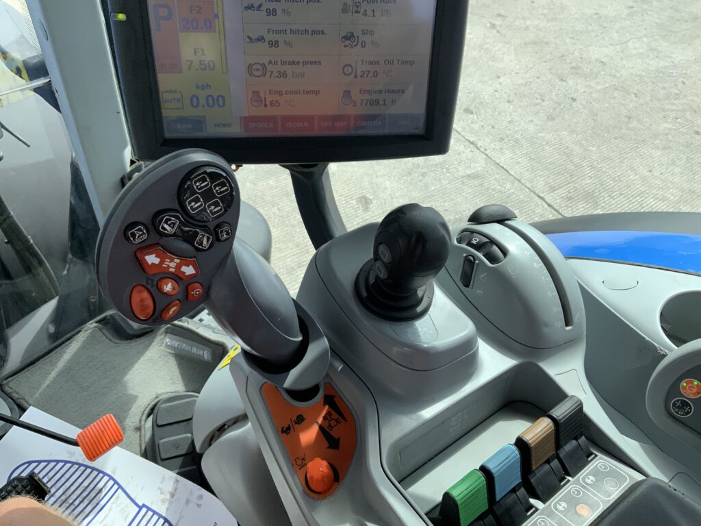 New Holland T7.245 Auto Command Tractor (ST27339)