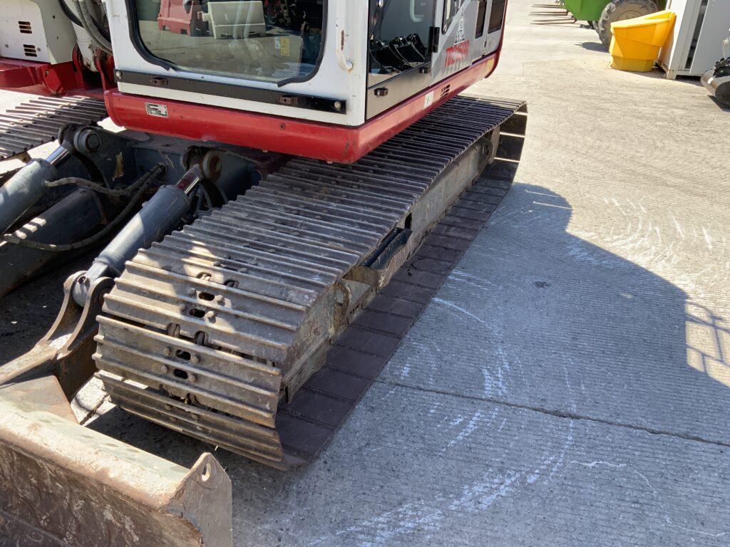 Takeuchi TB2150R Digger (ST27381)
